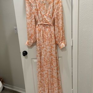 New without tags front wrap peach/cream floral maxi dress